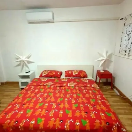 Apartment Near Center Split