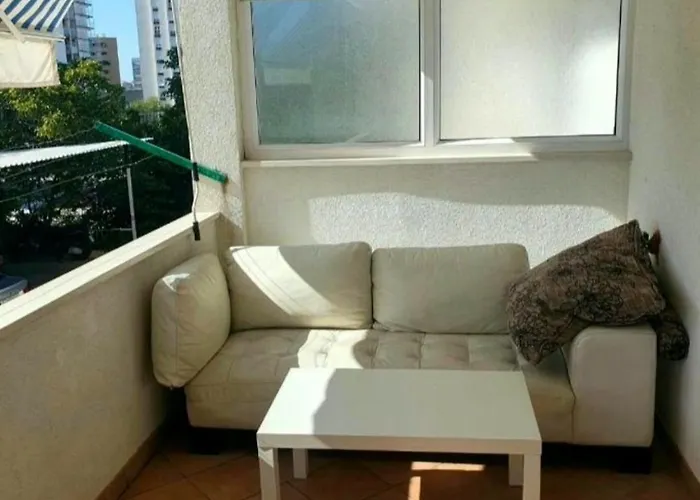 Great For 5 Near Center *